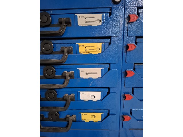 2-delige stelling met assortiment koffers - afbeelding 4 van  11