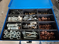 2-delige stelling met assortiment koffers - afbeelding 4 van  4