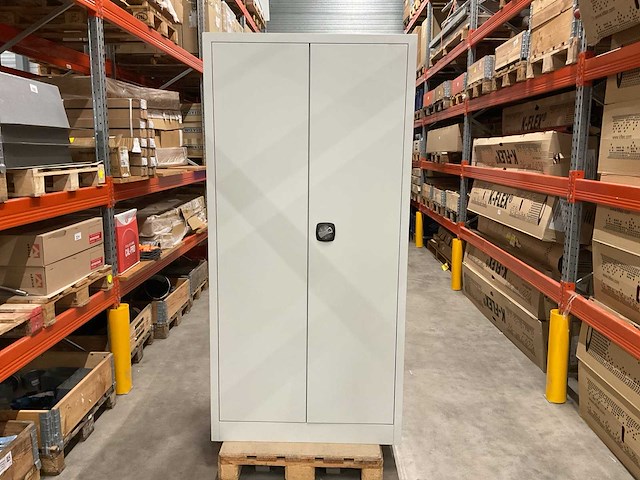 2-deurs kast - afbeelding 1 van  3