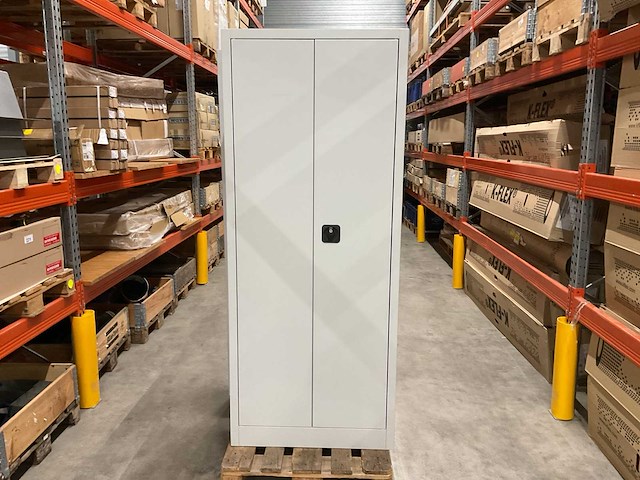 2-deurs kast - afbeelding 1 van  3