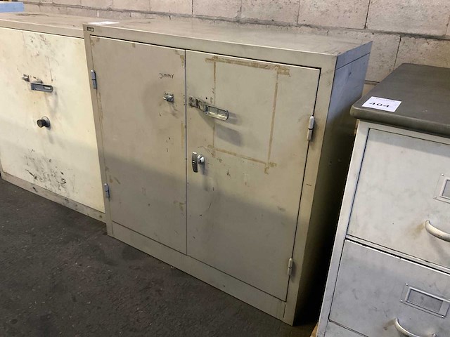 2-deurs kast - afbeelding 2 van  3