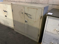 2-deurs kast - afbeelding 2 van  3