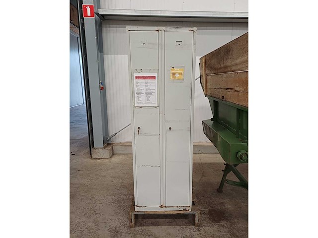 2 deurs locker - afbeelding 1 van  2