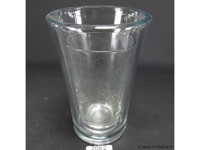 2 dikglazen vazen - afbeelding 5 van  5