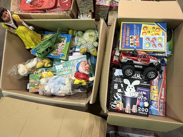 2 dozen kinderspeelgoed - afbeelding 1 van  3