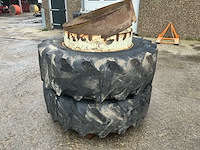 2 goodyear banden / dubbel lucht - afbeelding 2 van  7