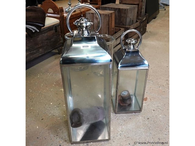 2 grote verchroomde windlichten - afbeelding 1 van  5
