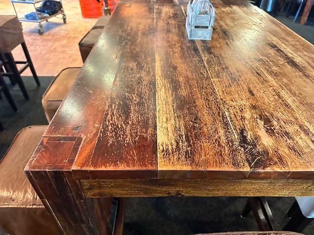 2 hoge bartafels met 10 krukken - afbeelding 3 van  4