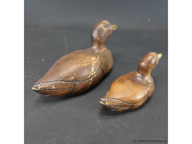 2 houten eenden met bronzen snavel - afbeelding 4 van  5