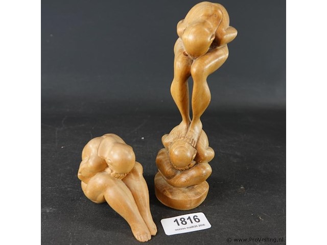2 in hout gesneden sculpturen - afbeelding 1 van  5
