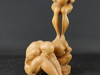 2 in hout gesneden sculpturen - afbeelding 4 van  5