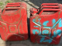 2 jerrycan - afbeelding 3 van  5