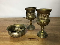 2 kelken en sierpot - crockery - afbeelding 1 van  2