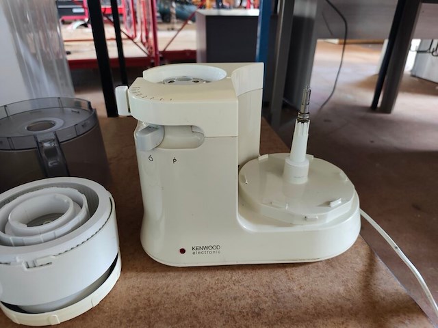2 keukenrobots kenwood chef titanium (17) - afbeelding 5 van  10