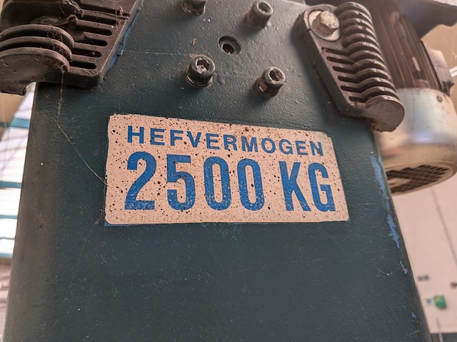 2-koloms autohefbrug, 2500 kilo, ravaglioli, kpn 336i, 2000 - afbeelding 6 van  15