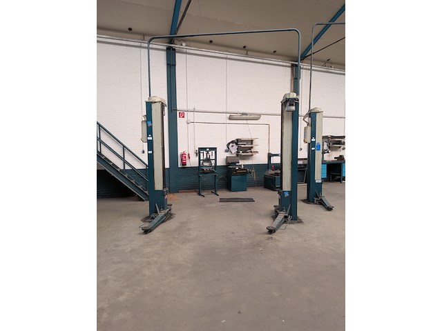 2-koloms autohefbrug, 2500 kilo, ravaglioli, kpn 336i, 2000 - afbeelding 8 van  15