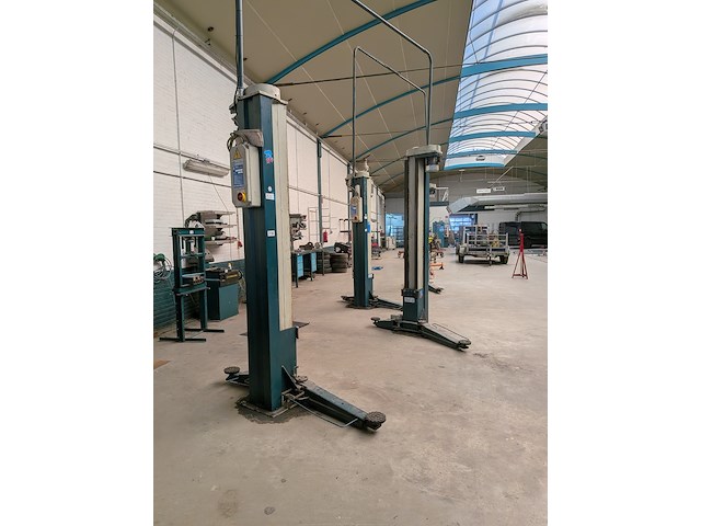 2-koloms autohefbrug, 2500 kilo, ravaglioli, kpn 336i, 2000 - afbeelding 9 van  15