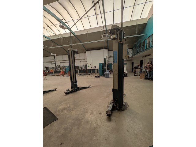 2-koloms autohefbrug, 2500 kilo, ravaglioli, kpn 336i, 2000 - afbeelding 11 van  15