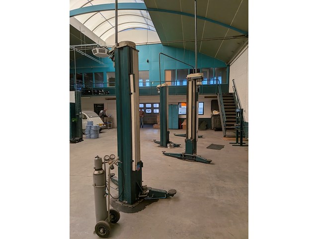 2-koloms autohefbrug, 2500 kilo, ravaglioli, kpn 336i, 2000 - afbeelding 9 van  14