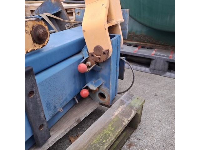 2 koloms hydraulische hefbrug 3000kg - afbeelding 10 van  14