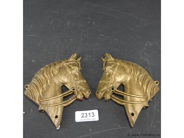 2 koperen paardenhoofden - afbeelding 1 van  5