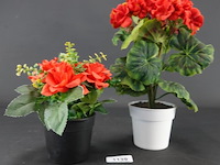 2 kunstplanten in pot - afbeelding 2 van  5