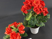 2 kunstplanten in pot - afbeelding 3 van  5