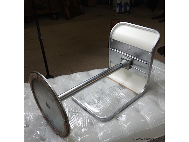 2 lapalma model lem barstoelen - afbeelding 6 van  7