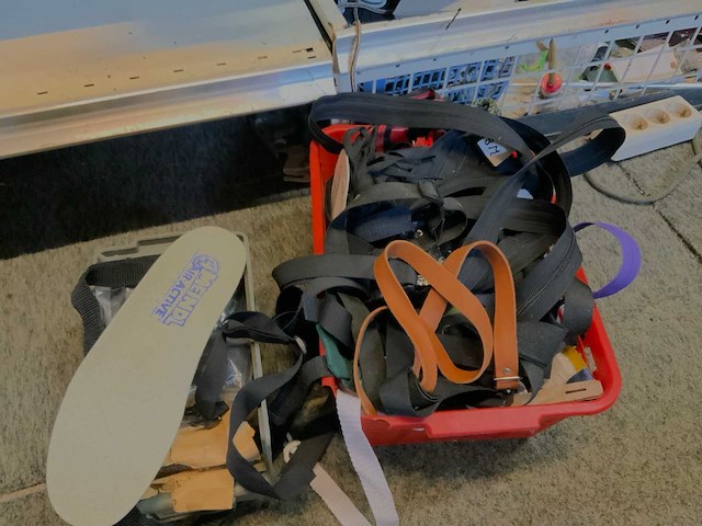 2 legbord stellingen met divers - afbeelding 8 van  8