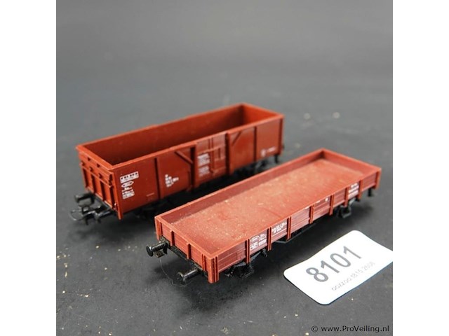 2 märklin goederen wagons - afbeelding 1 van  5