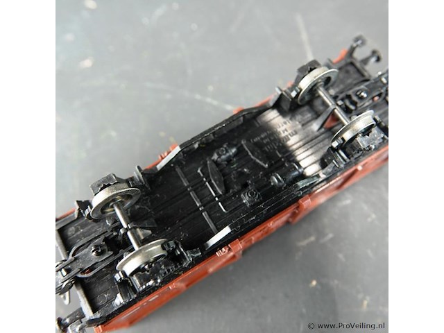 2 märklin goederen wagons - afbeelding 4 van  5