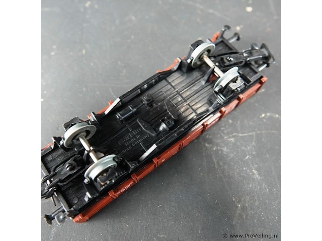 2 märklin goederen wagons - afbeelding 4 van  5
