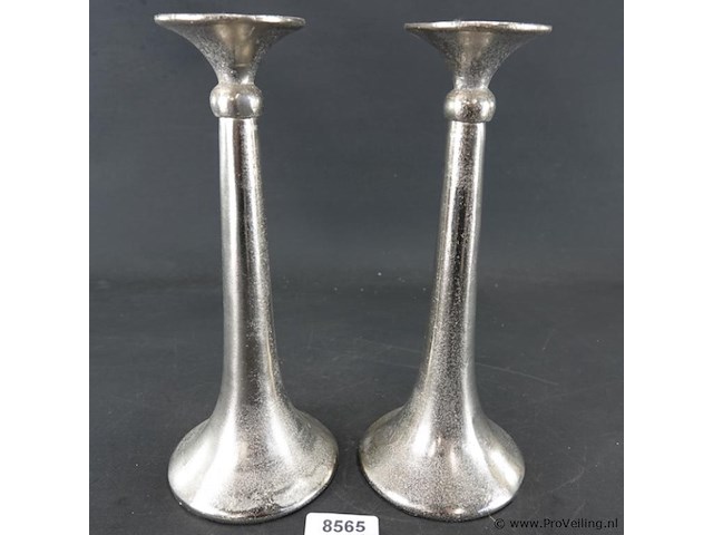 2 metalen kandelaren - afbeelding 1 van  5