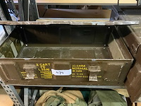 2 militaire stalen kisten - afbeelding 2 van  3