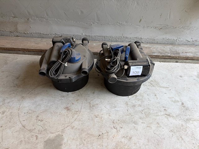 2 oase filtoclear uvc - afbeelding 1 van  2