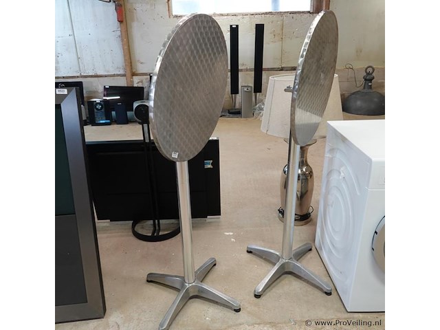 2 opklapbare aluminium statafels - afbeelding 3 van  5