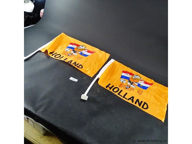 2 oranje portiervlaggen - afbeelding 2 van  3