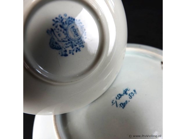 2 oude borden - afbeelding 5 van  5