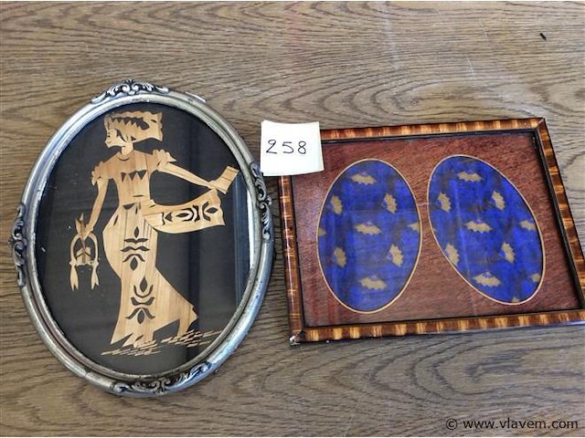 2 oude kadertjes - afbeelding 1 van  3