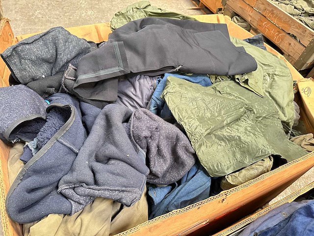 2 pallets onderkleding - afbeelding 2 van  5