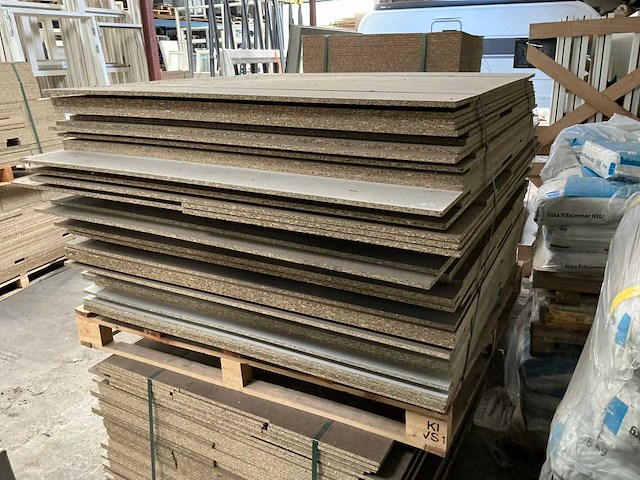 2 pallets spaanplaat 100m2 - afbeelding 4 van  4
