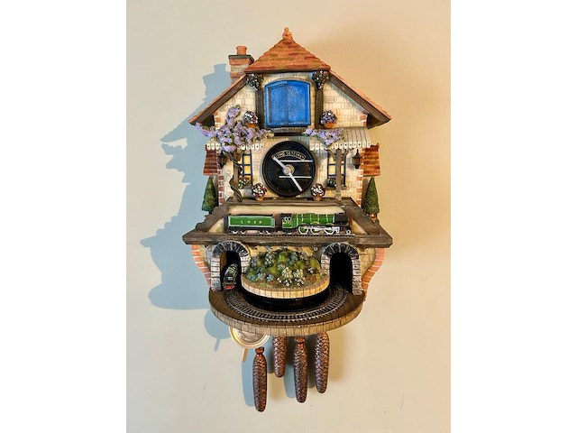 2 penduleklokken, tafelklok en treinklok - afbeelding 8 van  27