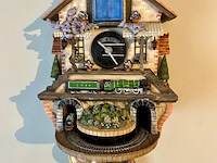 2 penduleklokken, tafelklok en treinklok - afbeelding 8 van  27