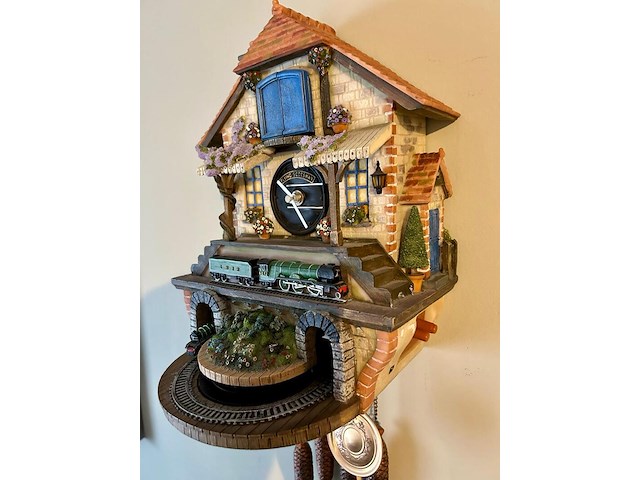 2 penduleklokken, tafelklok en treinklok - afbeelding 11 van  27