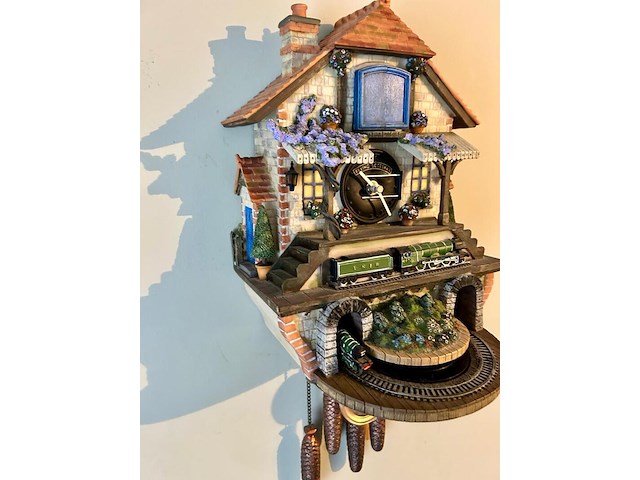 2 penduleklokken, tafelklok en treinklok - afbeelding 13 van  27