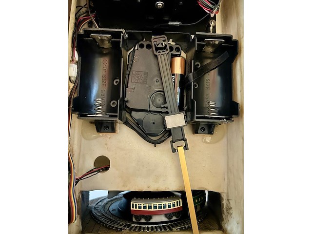 2 penduleklokken, tafelklok en treinklok - afbeelding 17 van  27