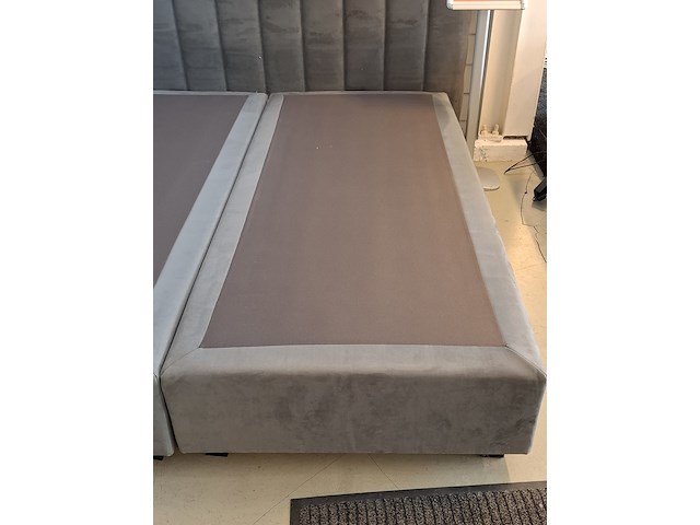 2-persoon boxspring met hoofdbord - afbeelding 2 van  12