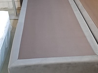 2-persoon boxspring met hoofdbord - afbeelding 3 van  12