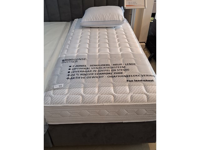 2-persoon boxspring met hoofdbord - afbeelding 6 van  12