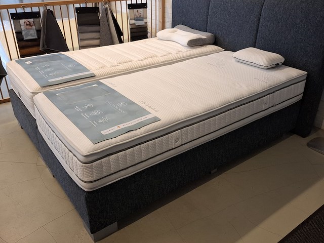 2 persoons boxspring met hoofdbord o.a. van landschoot - afbeelding 5 van  12